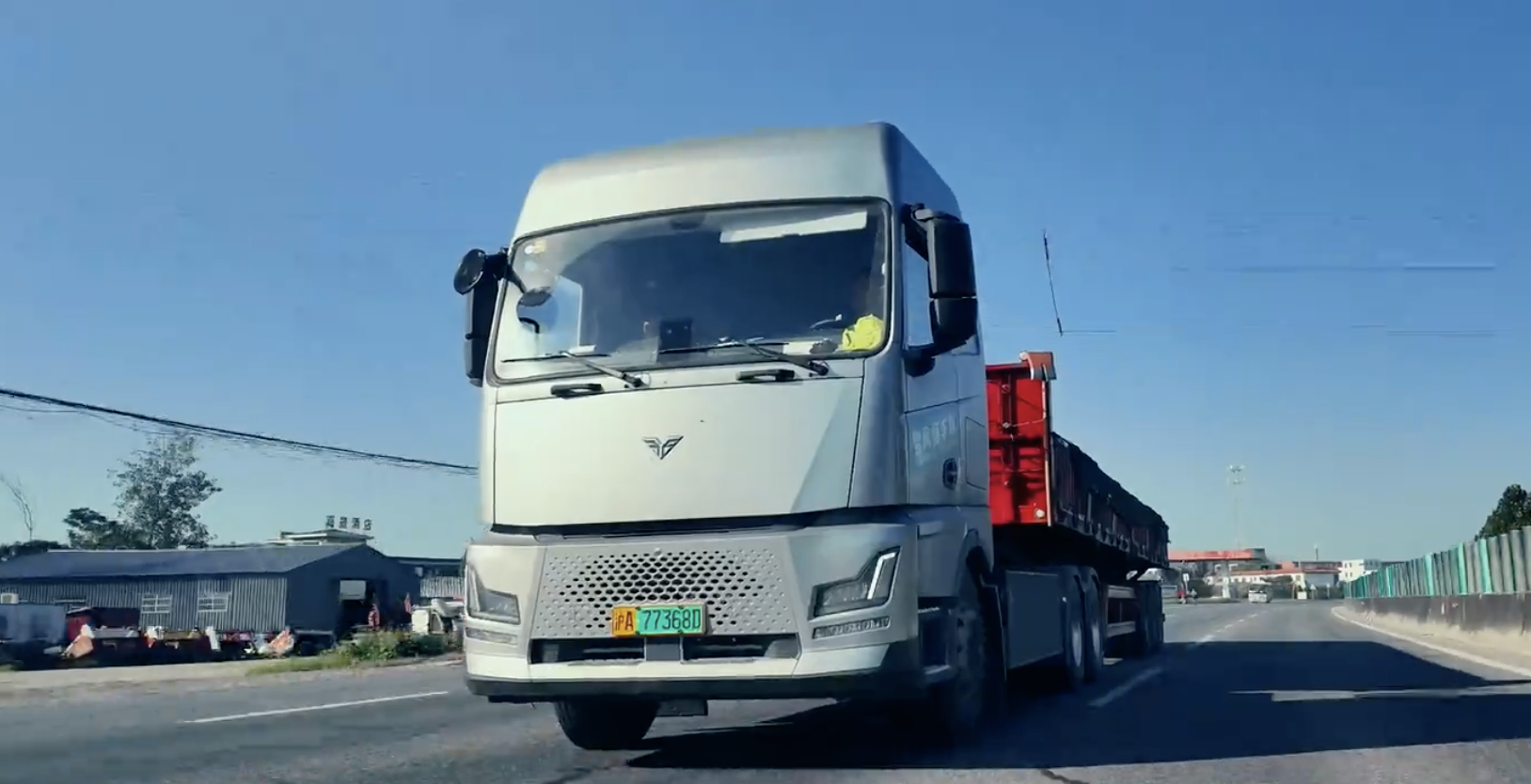 人大校友卖电动重卡，融资19.6亿，港股上市，百度押注