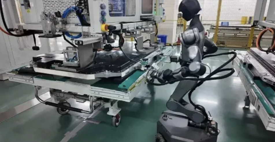 千寻的机器人已在宁德时代中州基地投运(图源:千寻官方公众号)