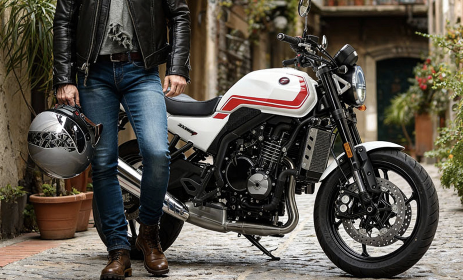 张雪赢了，但困在1800亿机会里