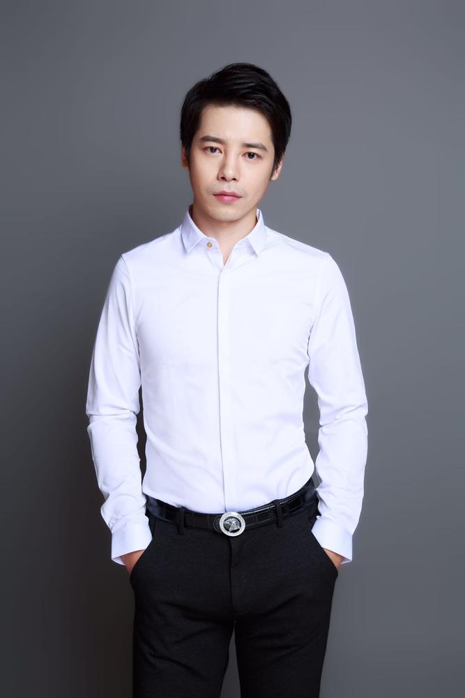 陈俊澄，连续创业者，解毒视频创始人兼CEO。