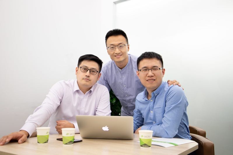 （从左至右依次为麦飞科技CEO宫华泽；麦飞科技COO陈祺；麦飞科技CTO刘龙）