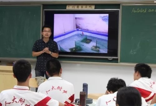 每一个孩子都可以做出一个属于自己的机器人。