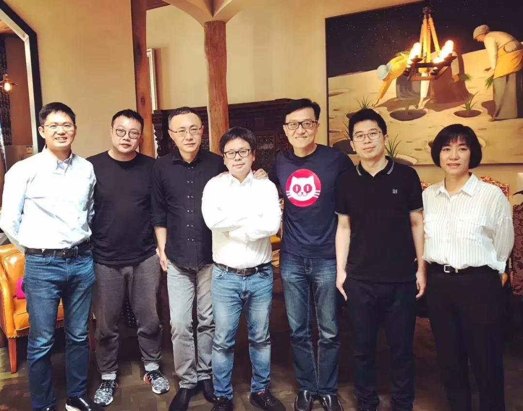 （左二：顾思斌，左三：王长田，中间：林宁，右三：郑志昊）