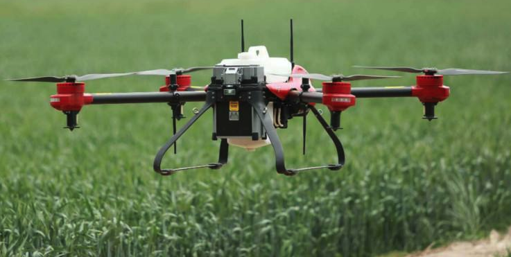极飞、大疆推出的农业无人机，采用电力驱动方案，目前在市场上占据主导地位