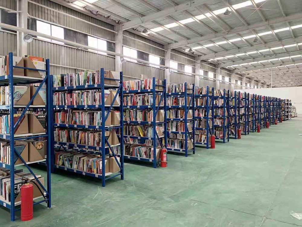 漫游鲸仓库常备的书籍已达20万本。