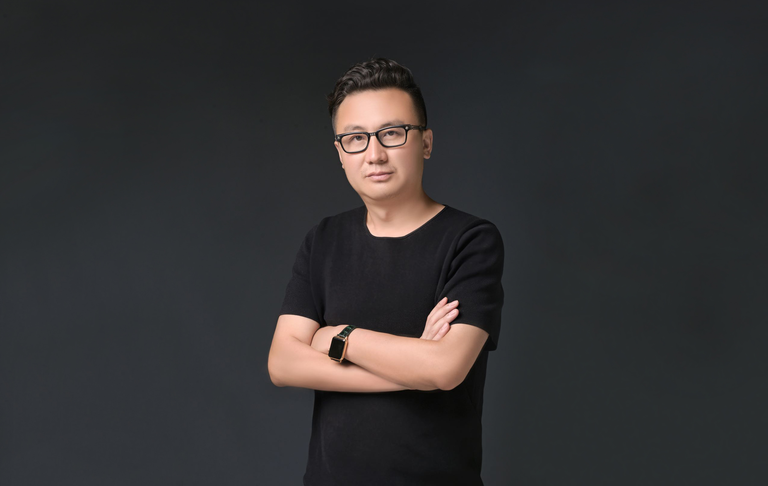 13年来，他累计培训了超15000名学生。